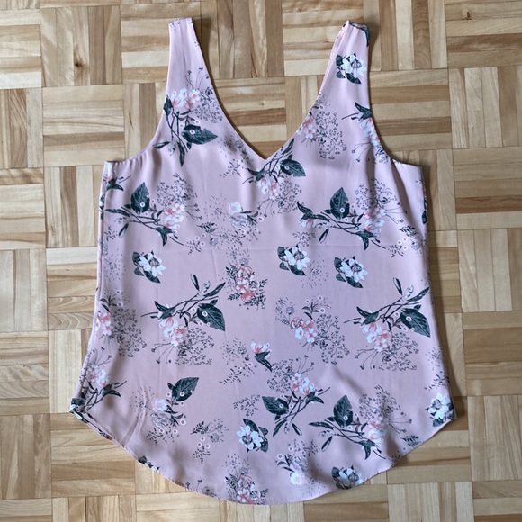 RW&Co v-neck sleeveless floral blouse pink green Betty Cooper Riverdale - Picture 2 of 4